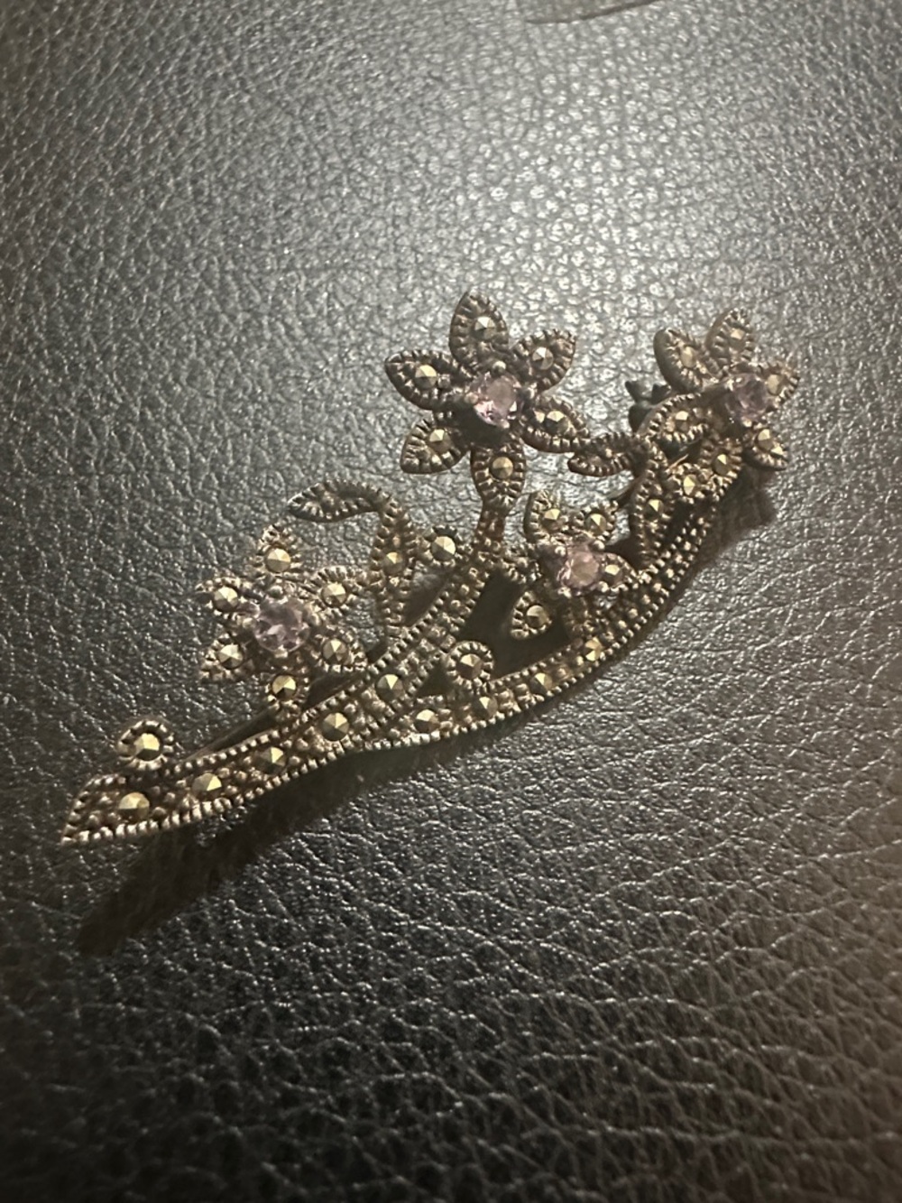 Marcasite Floral Curve w/925 Silver w/Light Pink Stones